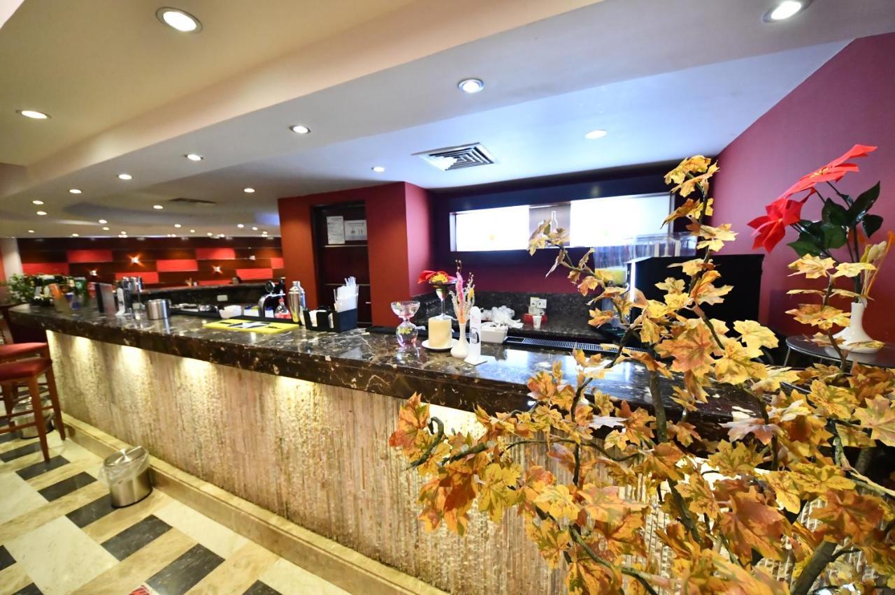 Xperience Kiroseiz Aquapark Premier-Naama Bay Hotel Sharm el-Sheikh Exterior foto The lobby of the hotel