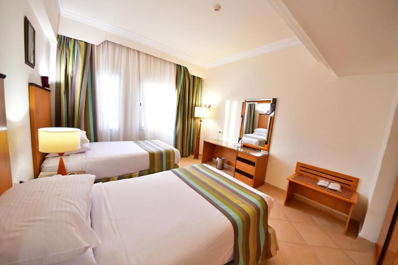 Xperience Kiroseiz Aquapark Premier-Naama Bay Hotel Sharm el-Sheikh Exterior foto A typical hotel room