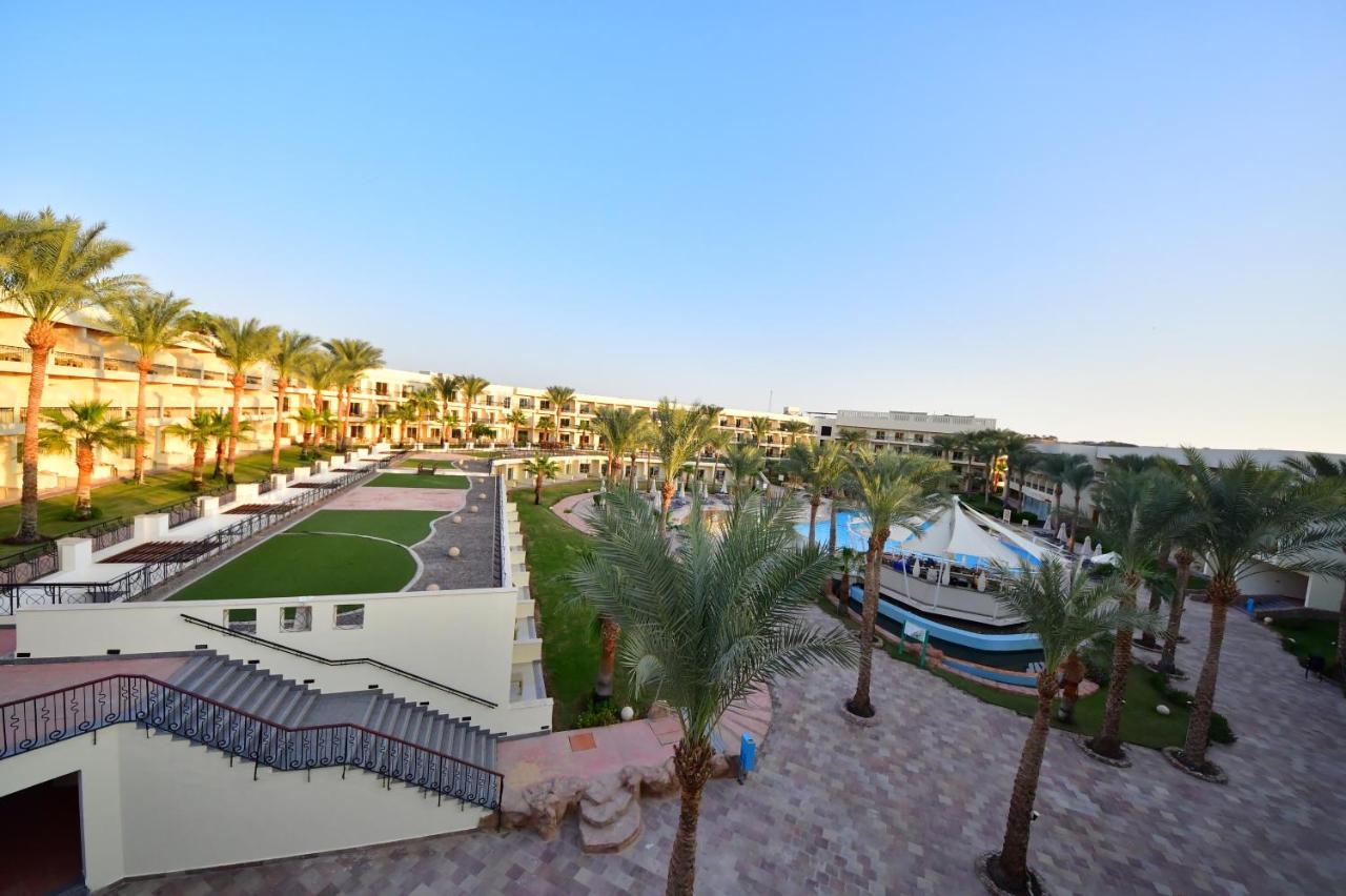 Xperience Kiroseiz Aquapark Premier-Naama Bay Hotel Sharm el-Sheikh Exterior foto View of the resort