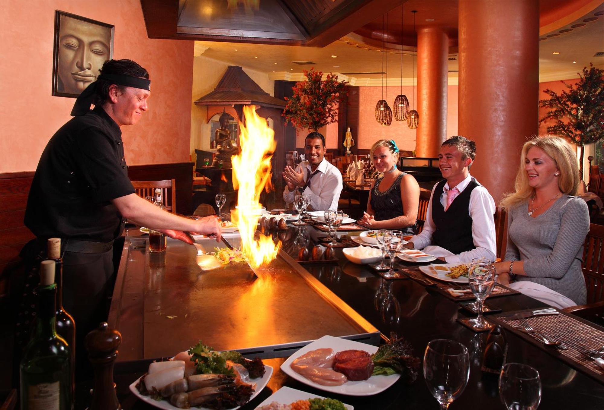 Xperience Kiroseiz Aquapark Premier-Naama Bay Hotel Sharm el-Sheikh Exterior foto A Japanese restaurant in the United States