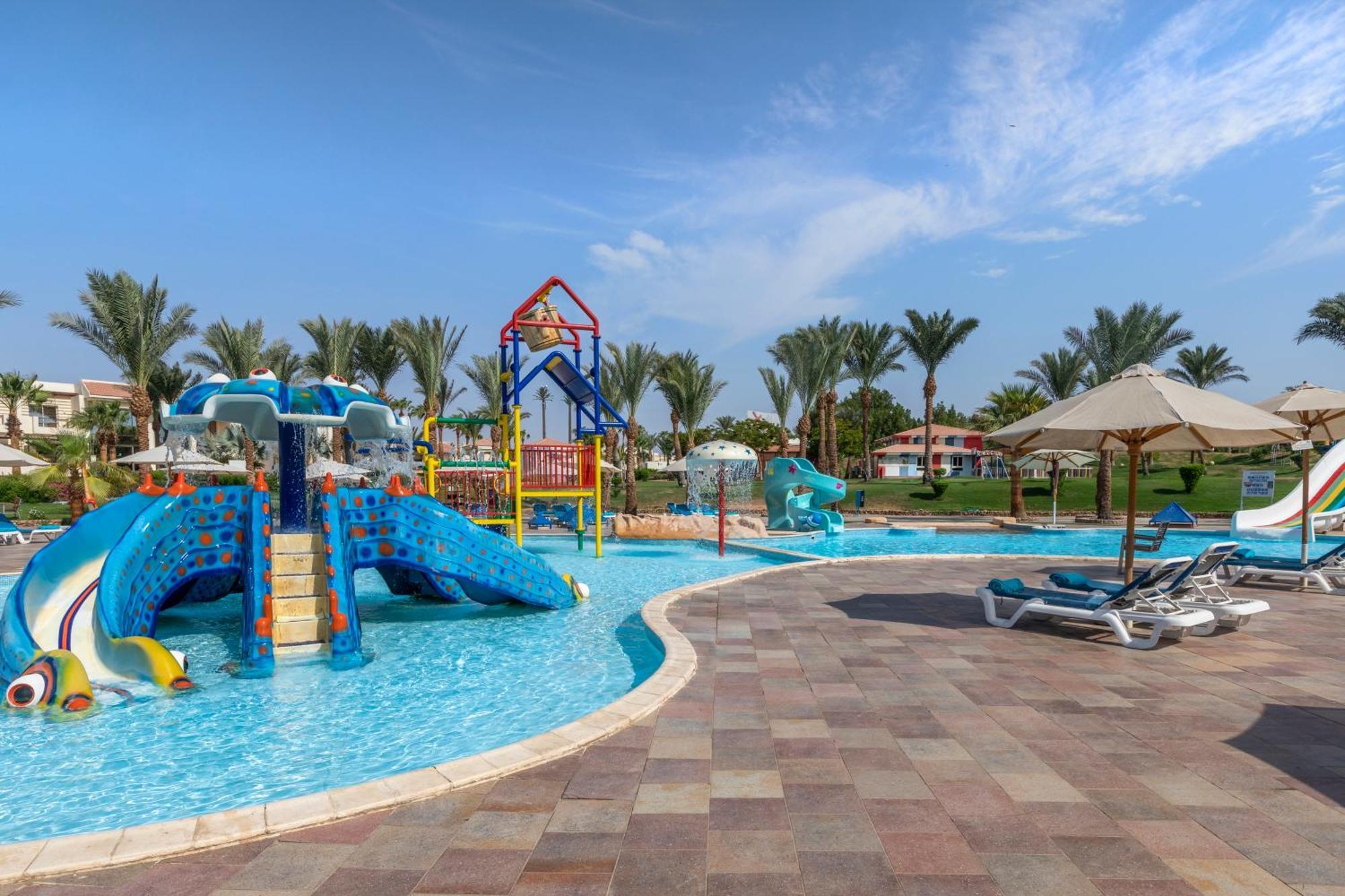 Xperience Kiroseiz Aquapark Premier-Naama Bay Hotel Sharm el-Sheikh Exterior foto Aqua Park at Hilton Sharm El Sheikh Resort